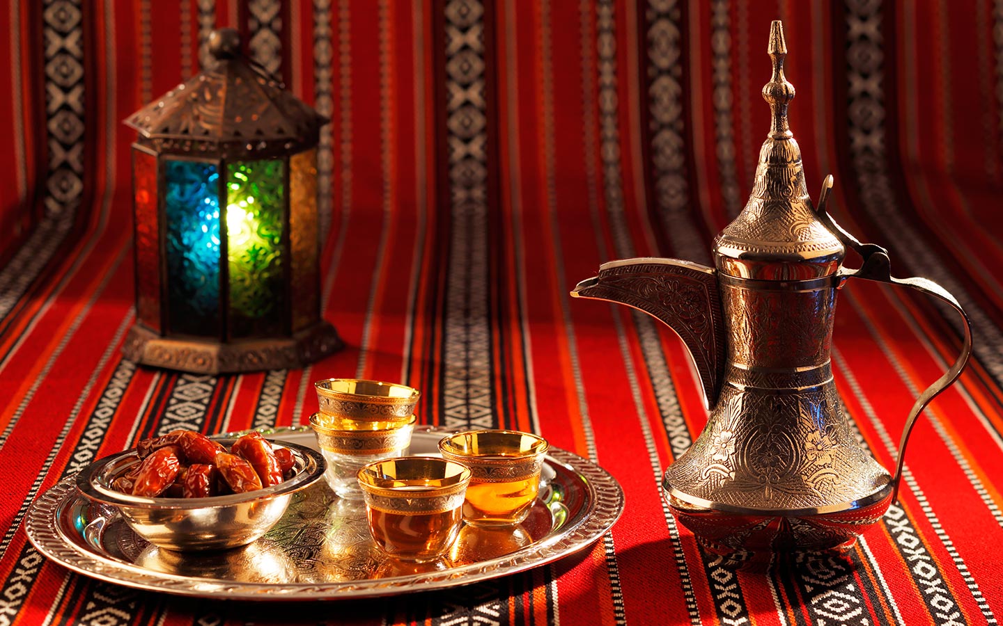 قهوة وتمر
