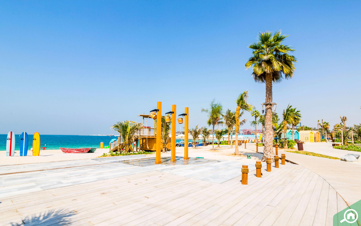 La Mer beach is a great spot to take parents visiting Dubai