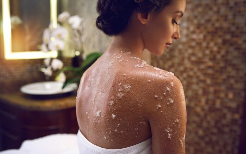 salt massage at AWAKEN Spa Atlantis the Palm