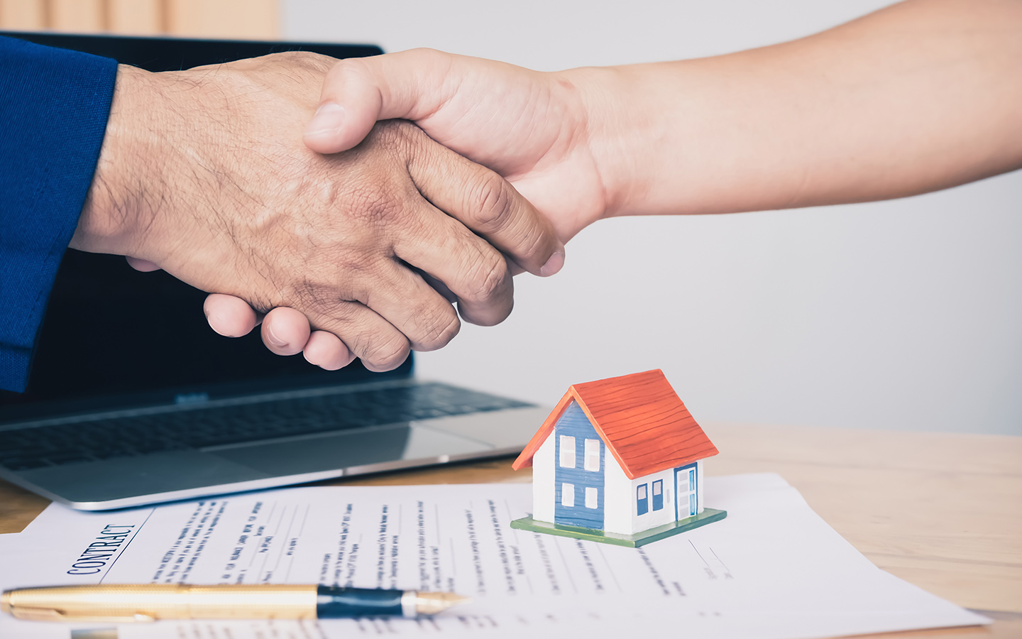 اطلاق حزمة من التسهيلات الخاصة بإجراءات تسجيل عقود بيع الوحدات العقارية