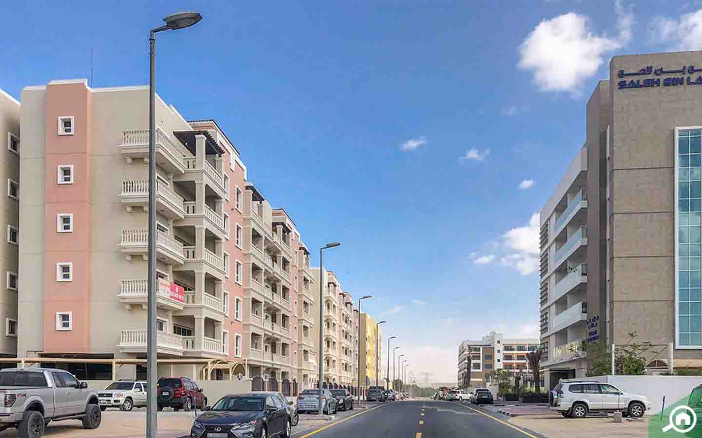 مجمعات سكنية في مجمع دبي للاستثمار