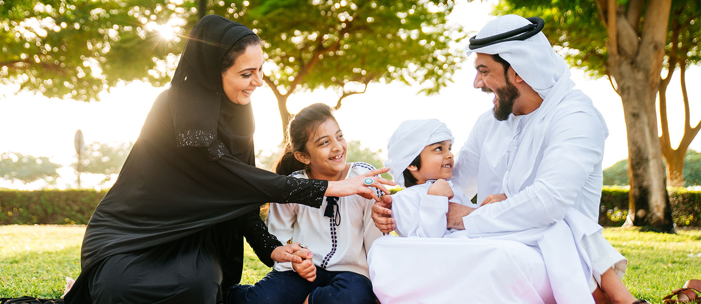 عائلة في حديقة