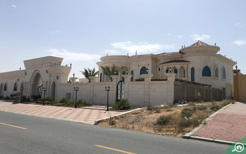 Al Hamra Village is one of the popular areas to rent houses in Rak
