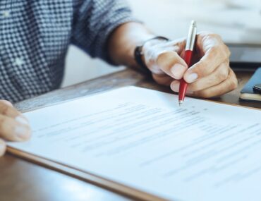 الموافقة على تغيير حساب البنك أمين العقار المشترك في دبي