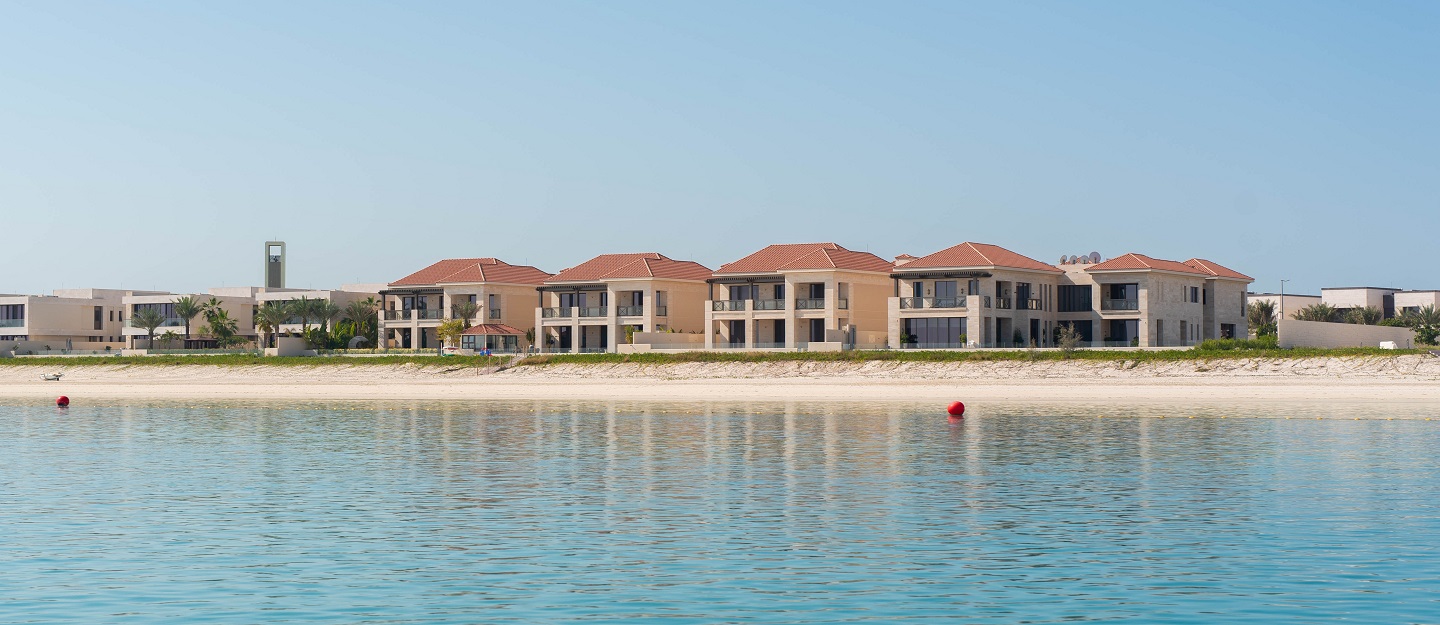 على عائد على الاستثمار للفلل في دبي وأبوظبي