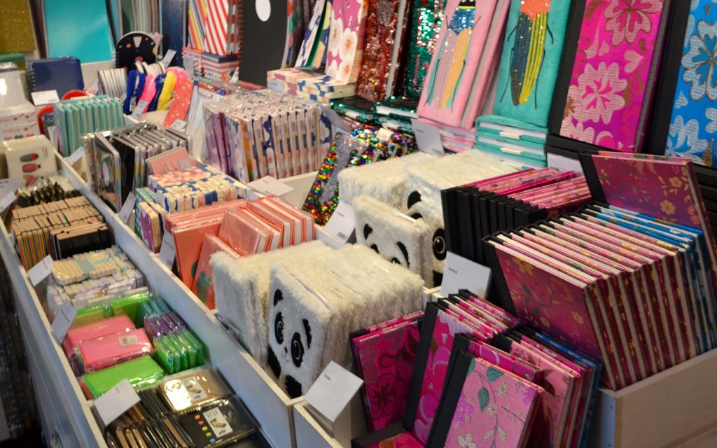 Stationery Shops in Dubai Farook Stationery, Al Jamal, Al Masam & more