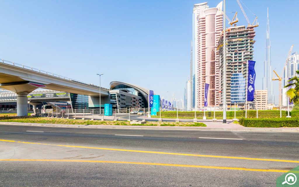 مترو في الخليج التجاري