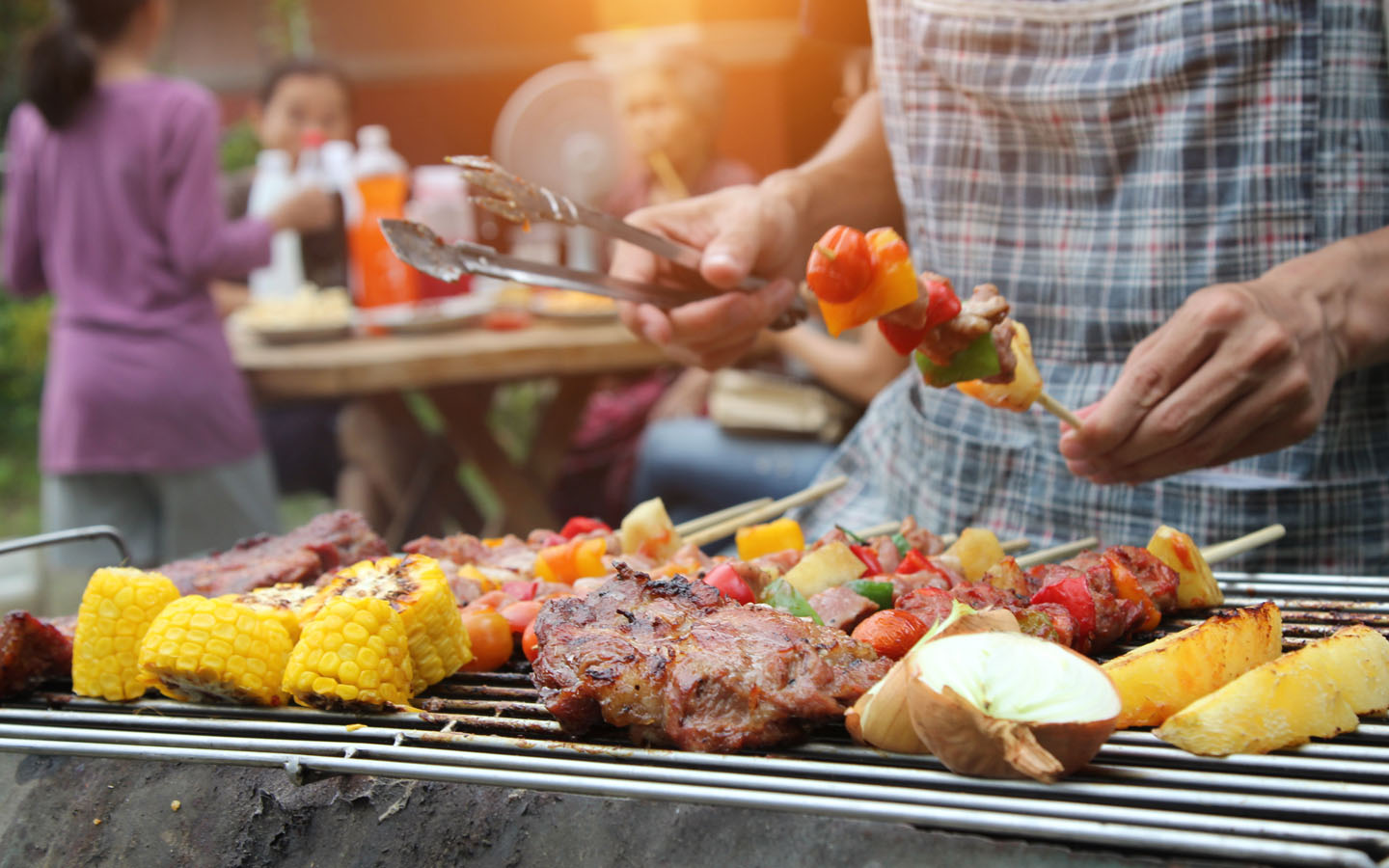 حفلة شواء بصحبة العائلة