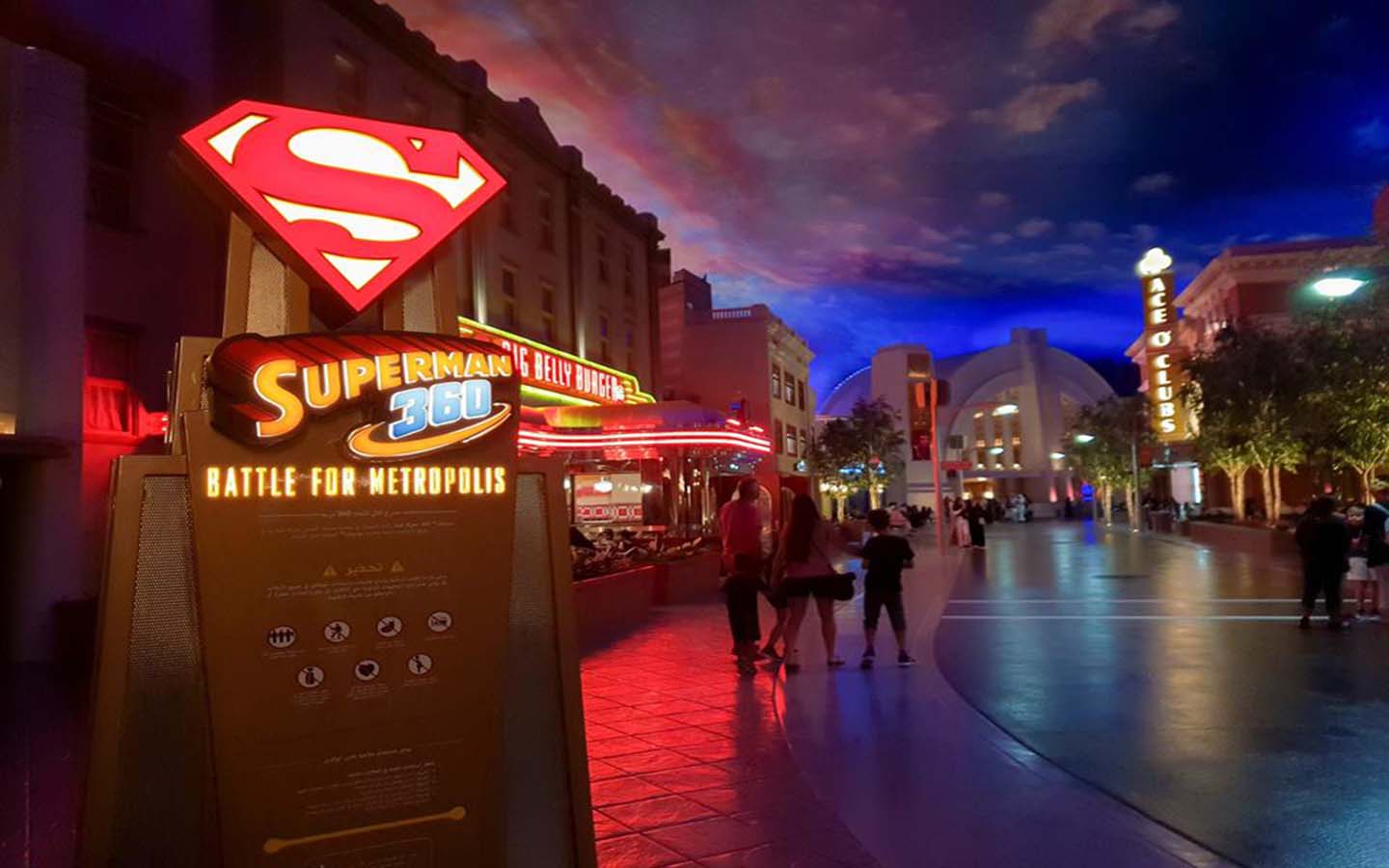 Superman battle at WB World