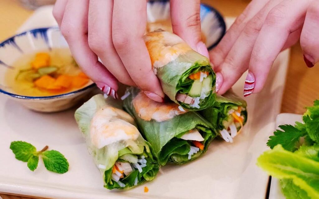 Gỏi Cuốn Tôm Gà is a popular dish from Vietnamese cuisine that made with fresh shrimp and vegetables and a selection of sauces and other seasoning