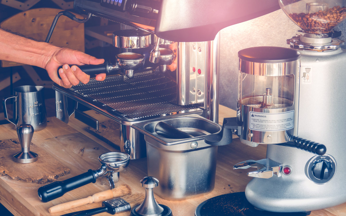 معدات طحن البن