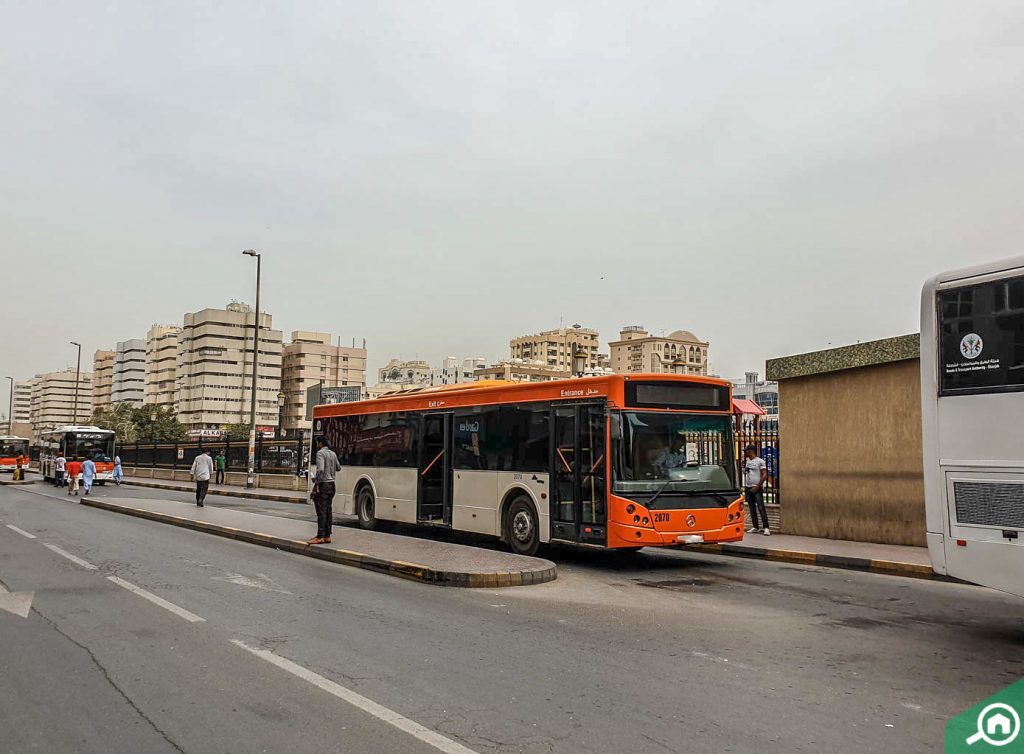 حافلة
