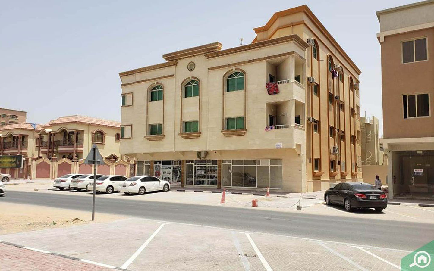 مبانٍ في المويهات