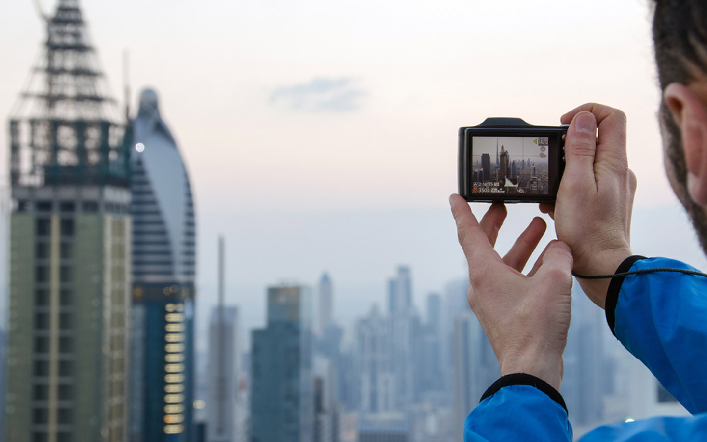 Best camera shops in Dubai advanced media, al falak electronics & more