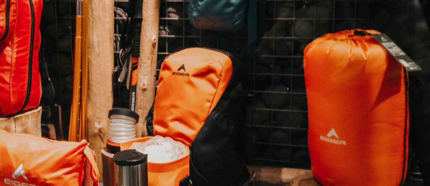 معدات رحلات