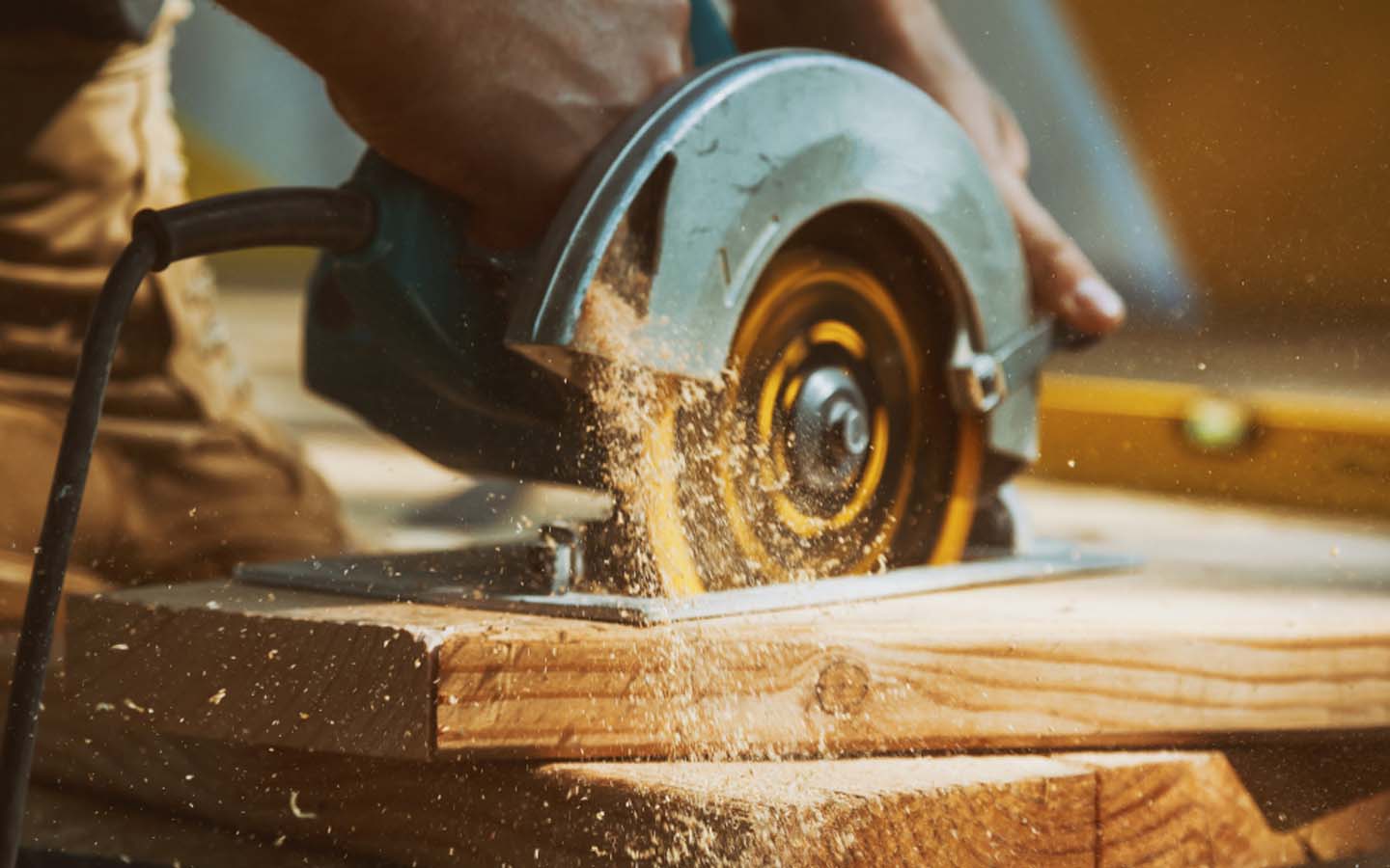 نجار في دبي