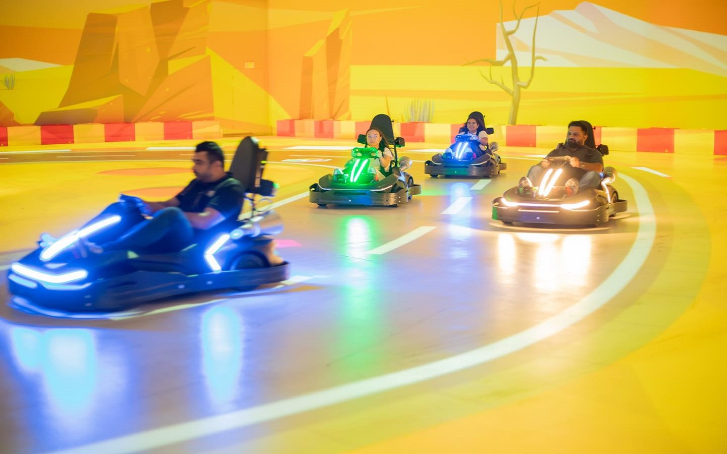 العمر الادنى لتجربة الكارتينج الغامرة 