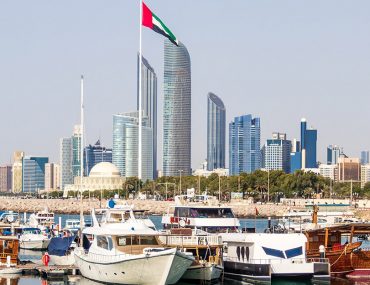 قوارب في مارينا