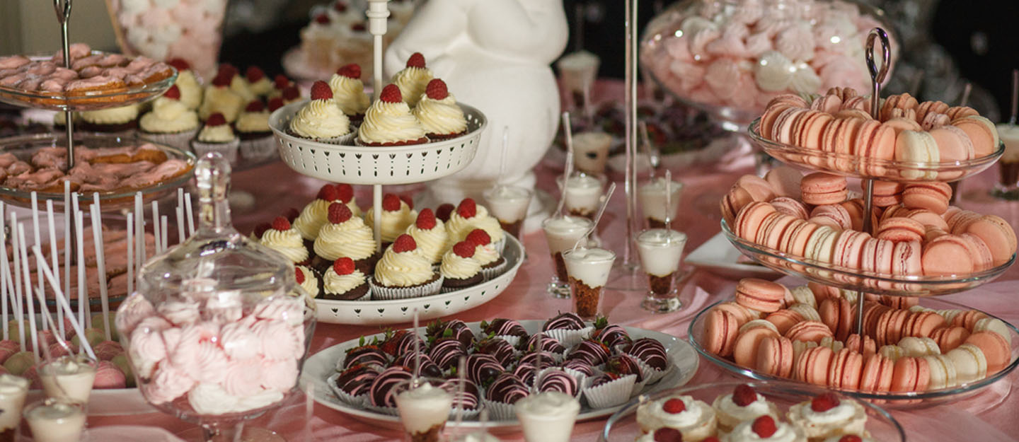 Top 8 Desserts in Abu Dhabi Blackout cake, Date Pudding & More MyBayut