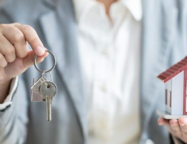 Tips for Real Estate Agents to become successful