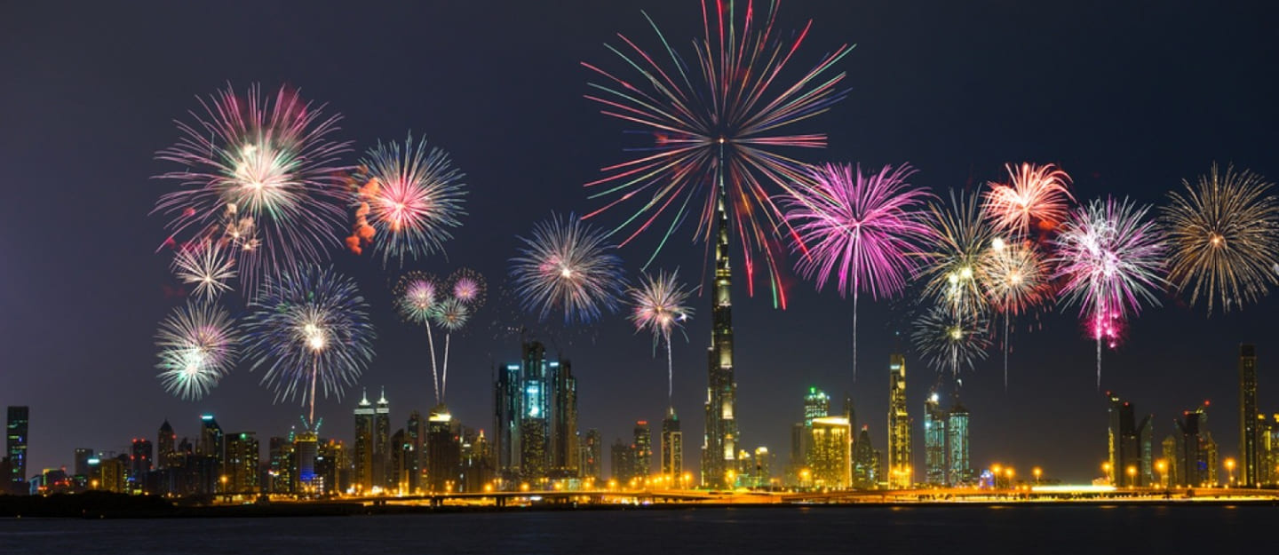 ألعاب نارية في دبي