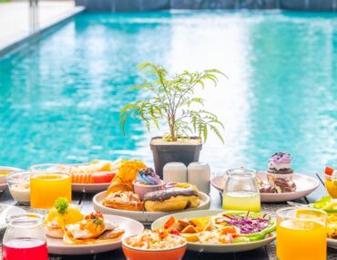Poolside brunch in Dubai
