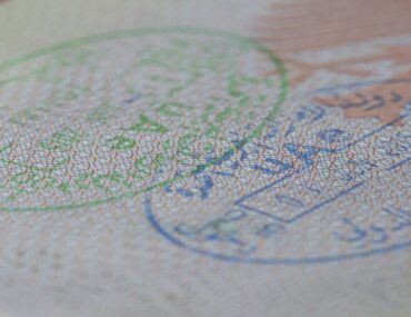 تأشيرة على جواز سفر