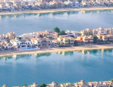 luxury Dubai waterfront propertiesDubai waterfront properties in Palm Jumeirah
