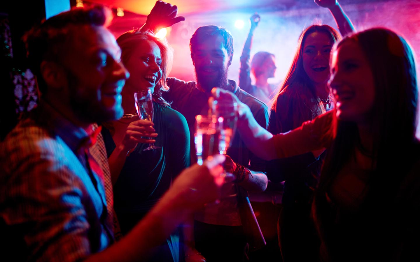 Best Areas To Live in Dubai for Nightlife JBR, Marina & More MyBayut