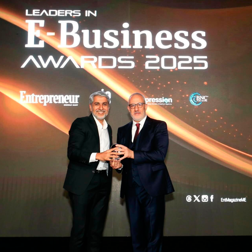 CEO dubizzle Group Haider Ali Khan accepting the award for E-Business Leader of the Year