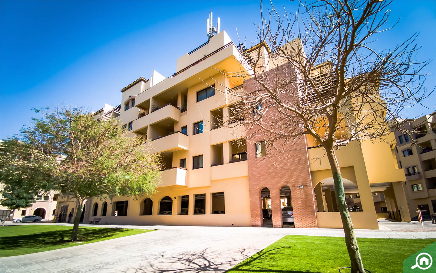 Living in Mirdif FamilyFriendly Area or Secluded Suburb? MyBayut