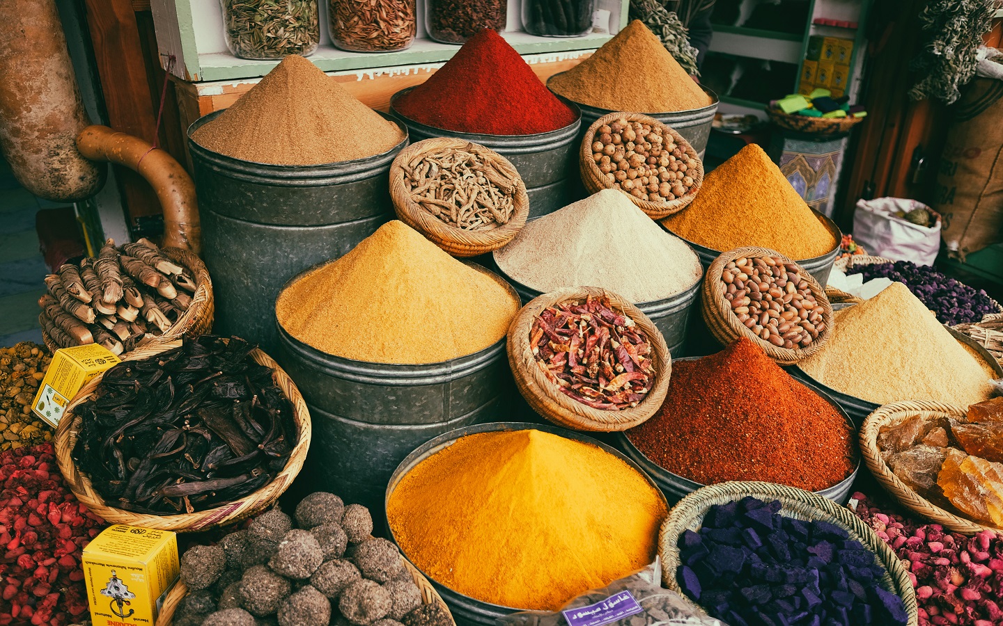 محلات عطارة في الشارقة