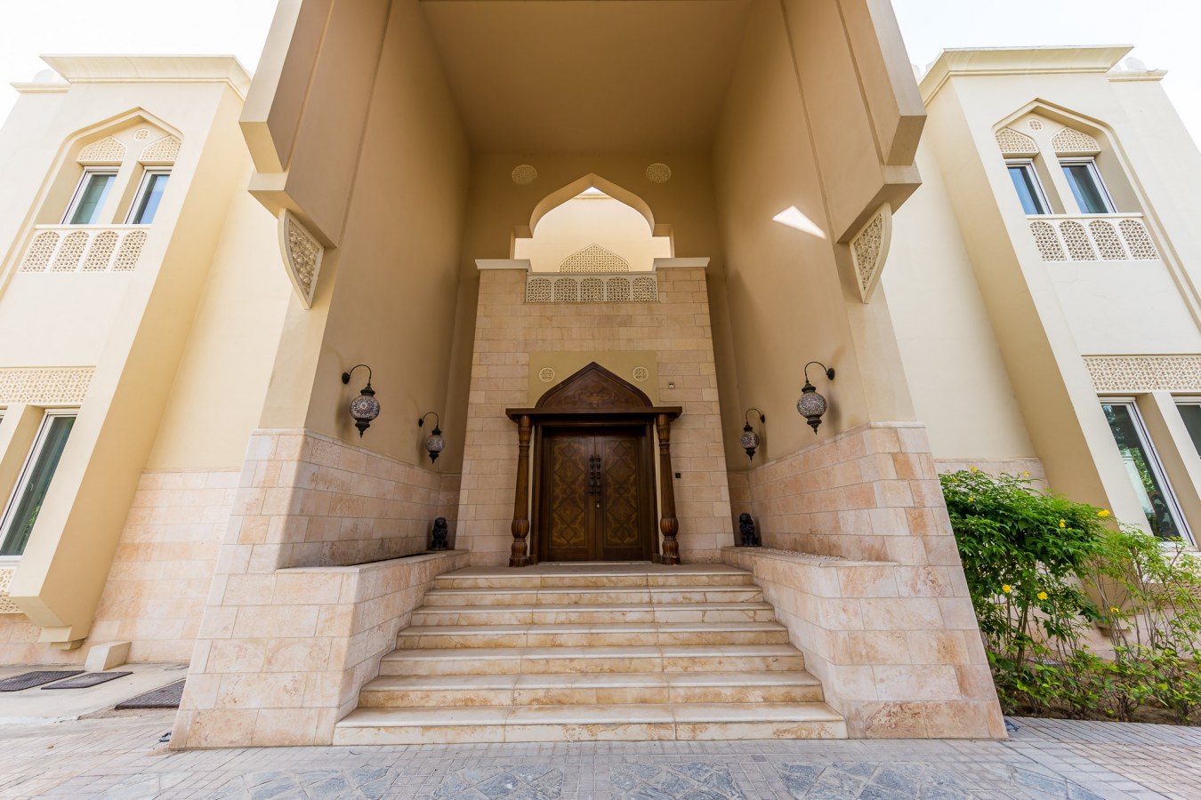 House of the Week Captivating Villa for Sale in Emirates Hills