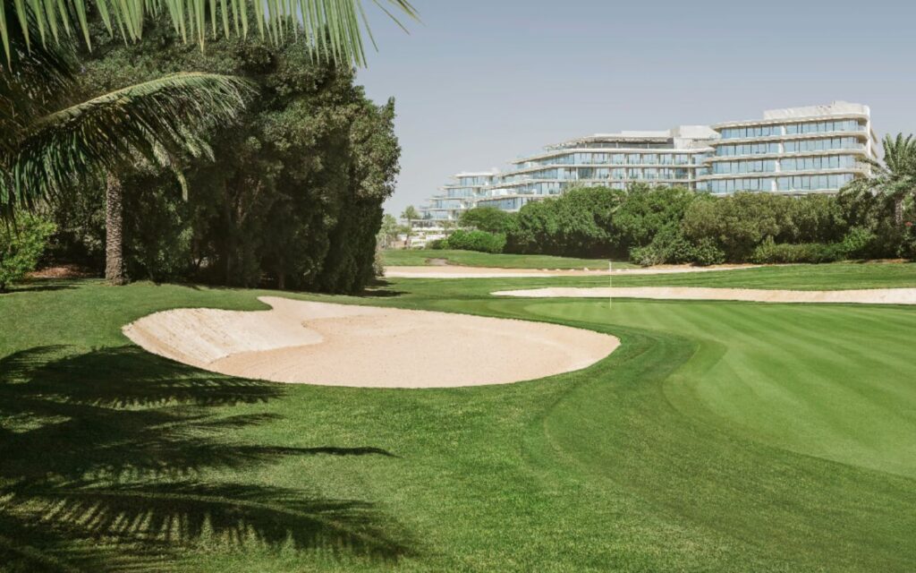Championship courses and exotic landscapes at Dubai golf resorts