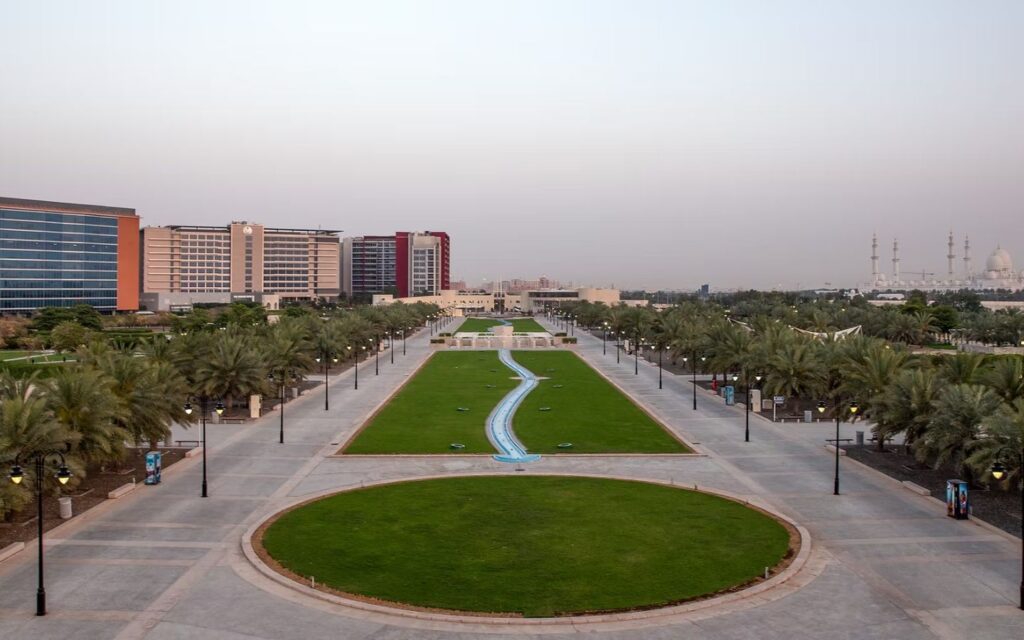 view of Abu Dhabi green spaces at Khalifa Park
