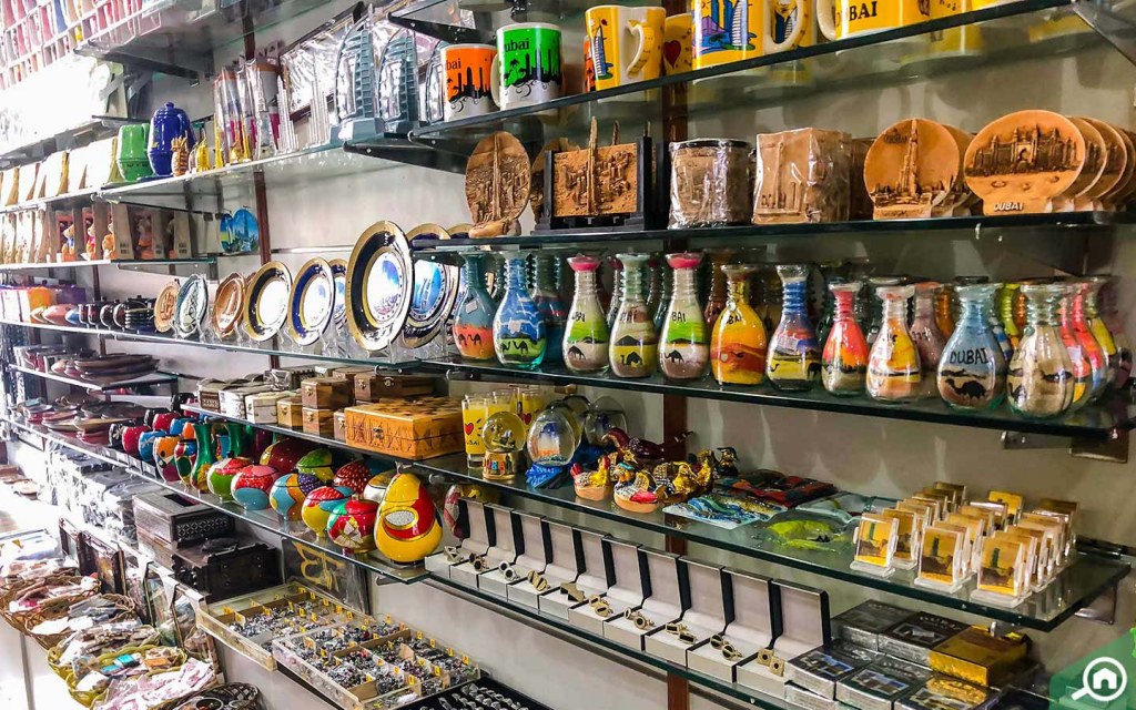 Al Karama Souk Dubai offers budget-friendly mementoes