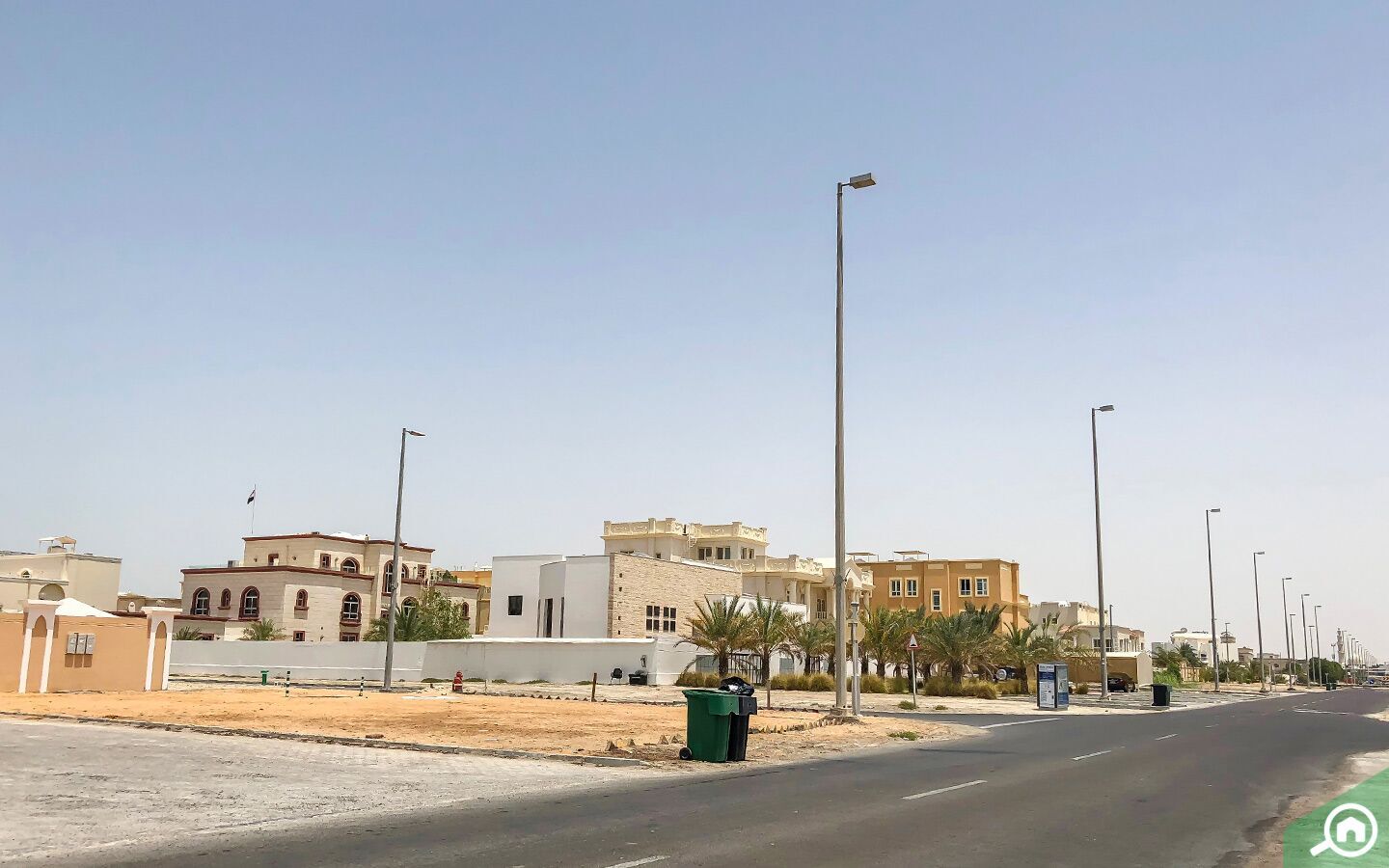 يحتاج القاطنين في مدينة خليفة أ إلى سيارة خاصة