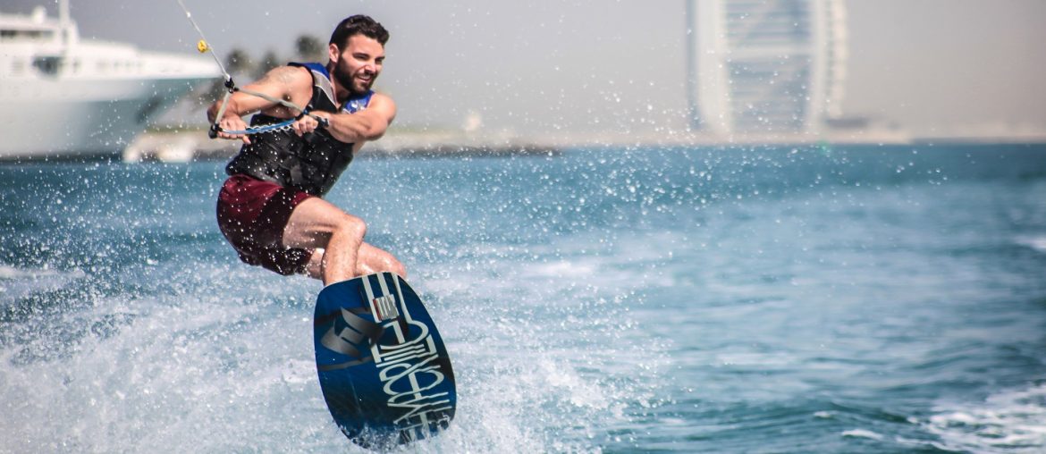 All about Kitesurfing in Dubai Beaches, Equipment & more MyBayut