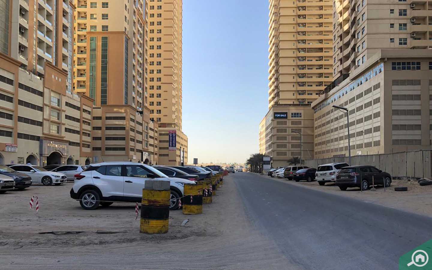 ابراج مدينة الامارات