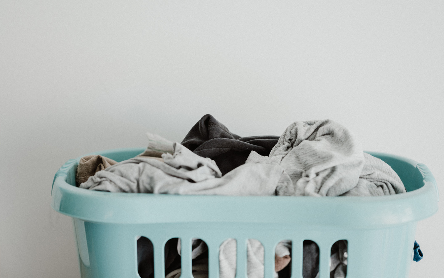 Online Laundry in Abu Dhabi Sketchley, Maqsala & More MyBayut