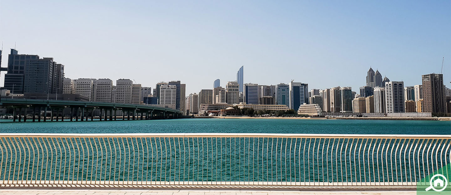 عقارات وواجهة مائية