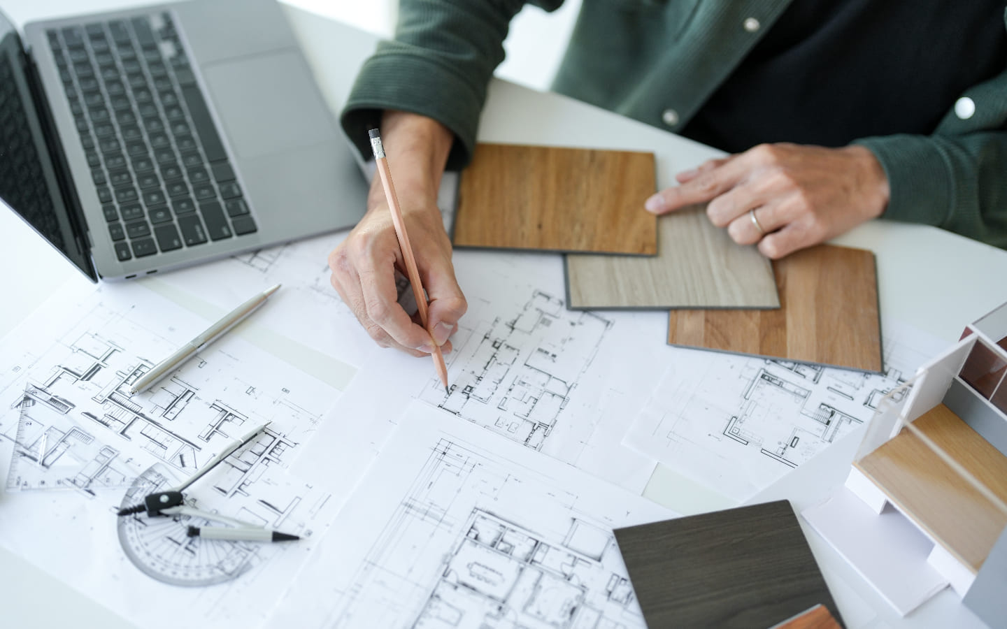 مصمم معماري