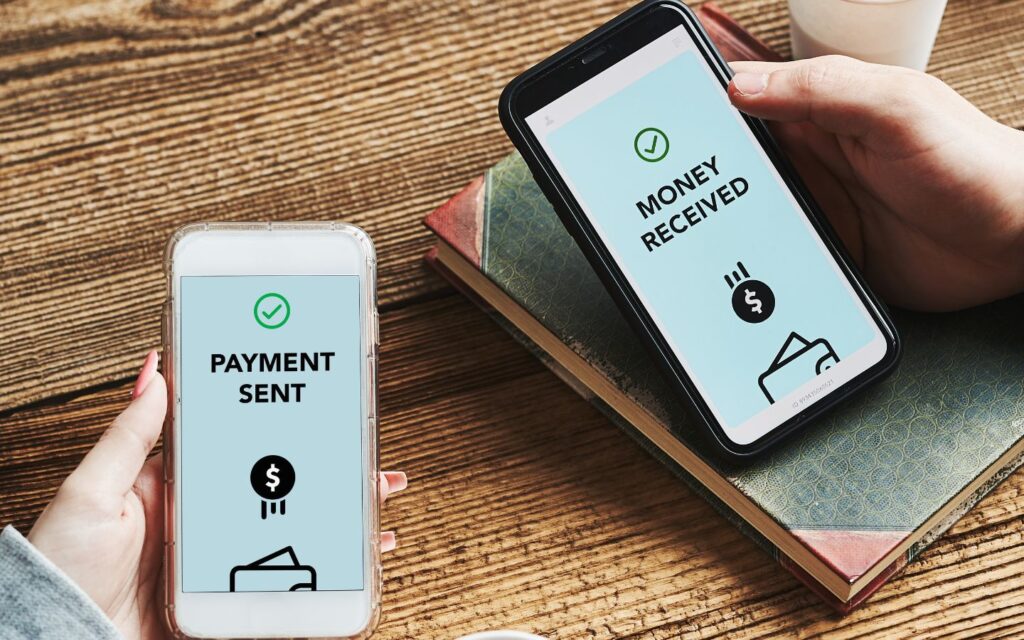 People sending and receiving International remittance in uae through online app