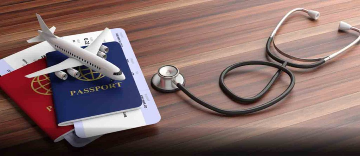 سماعة طبيب وطيارة