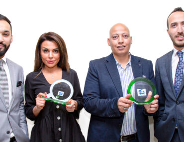 طاقم شركة ميجا هوم للوساطة العقارية