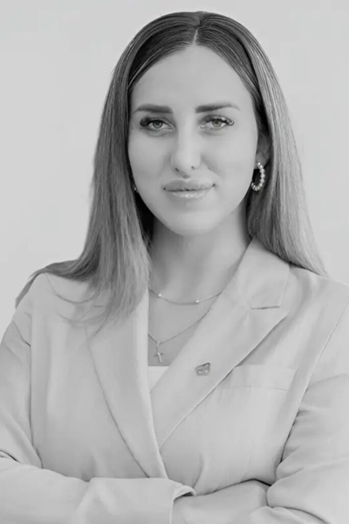 Milena Vujic
Property Associate, DRE Homes Real Estate