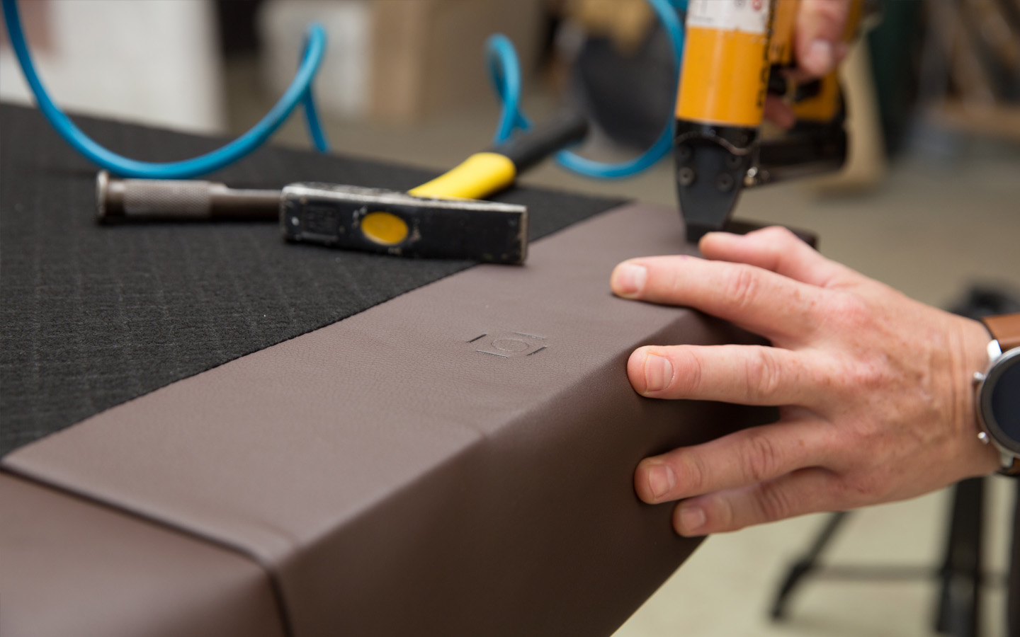 تفصيل مجلس مغربي