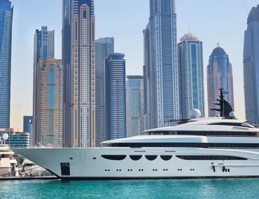 luxury dinner yacht Dubai