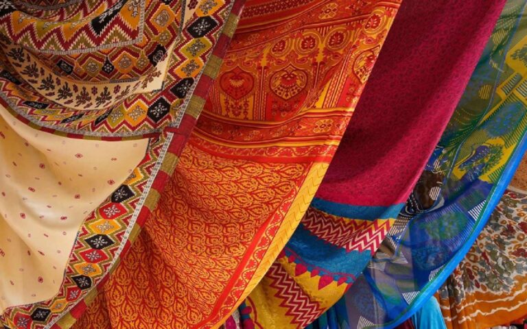 All About Naif Souk In Dubai Timings Shops Location More Mybayut All About Naif Souk In Dubai Timings Shops Location More Mybayut