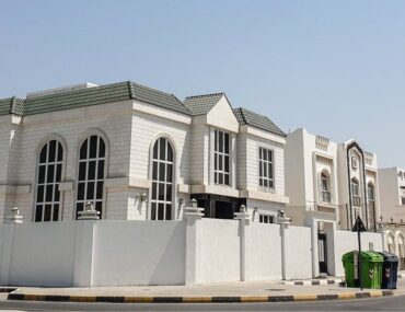 Street view of villas to rent in Sharjah